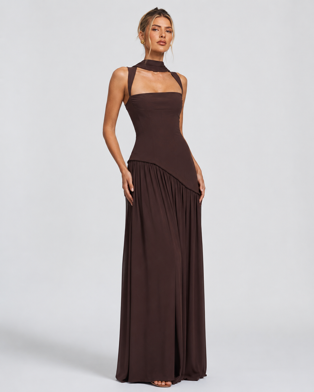 Robe longue fluide dans des tons d’automne