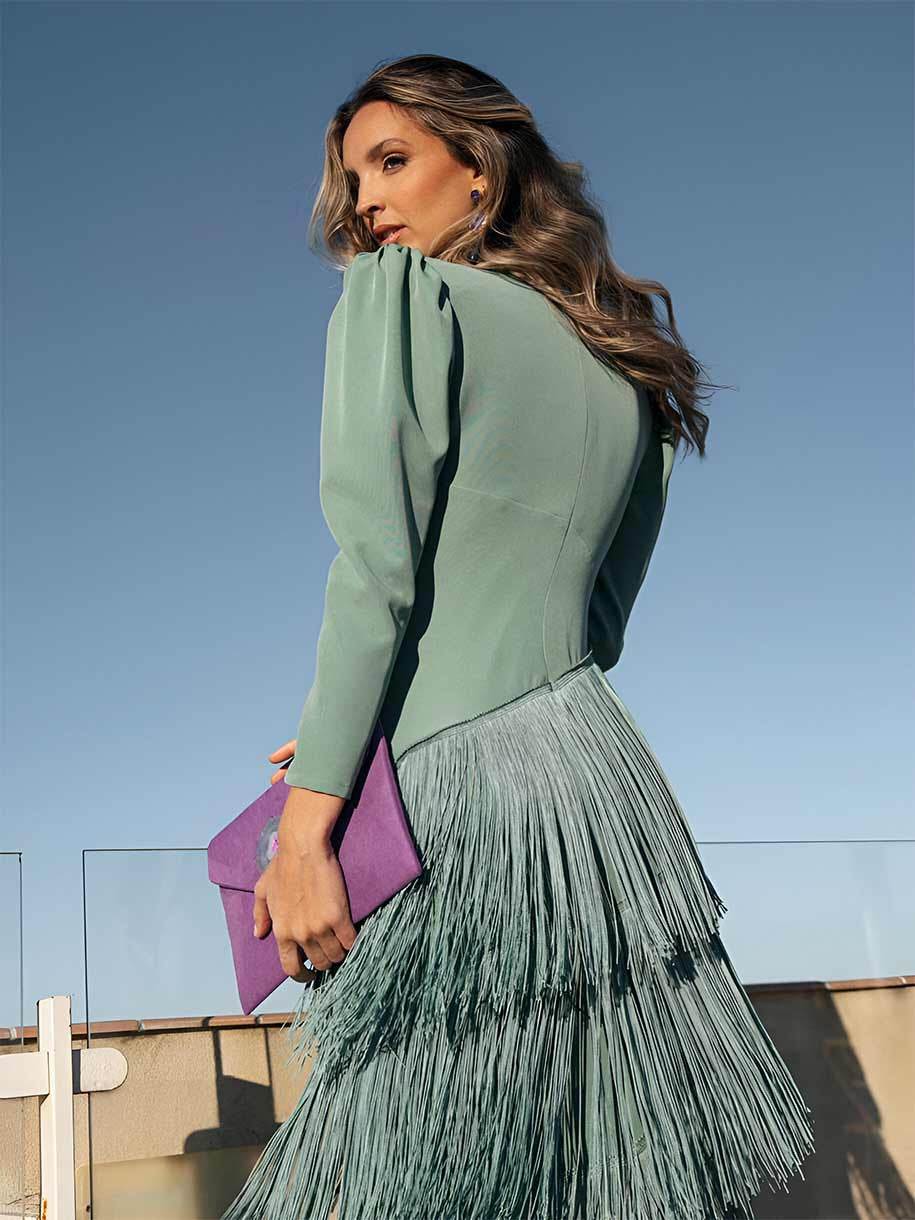 Robe évasée à franges et manches longues