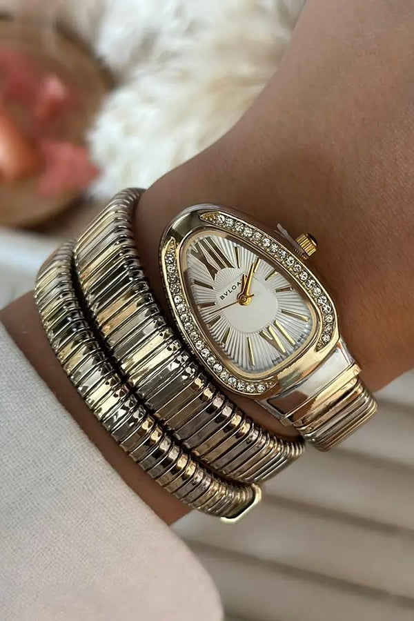 Montre à bracelet enroulé