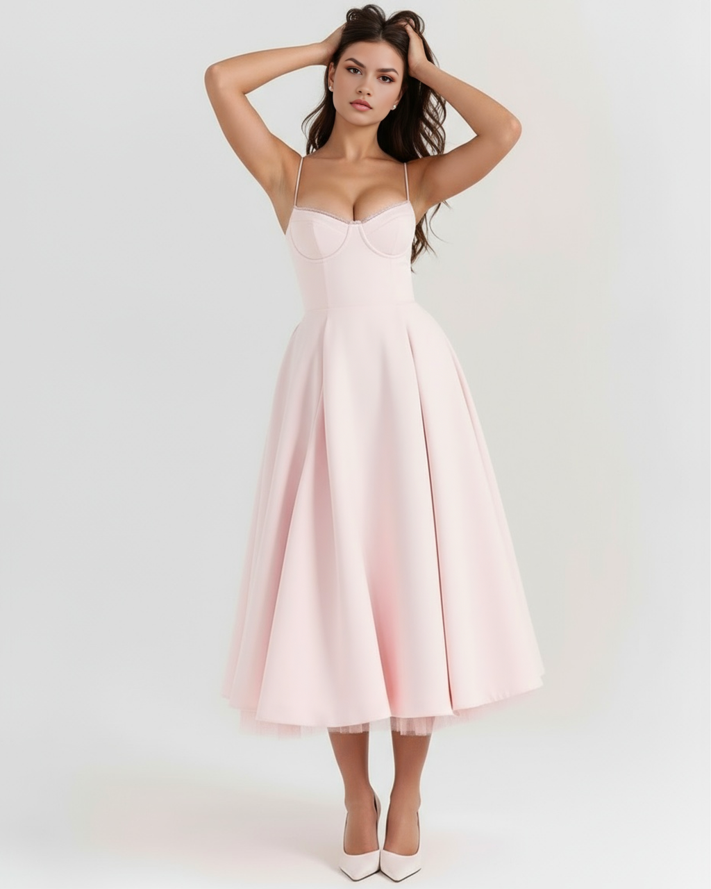Robe midi satinée à corset cœur et jupe en tulle