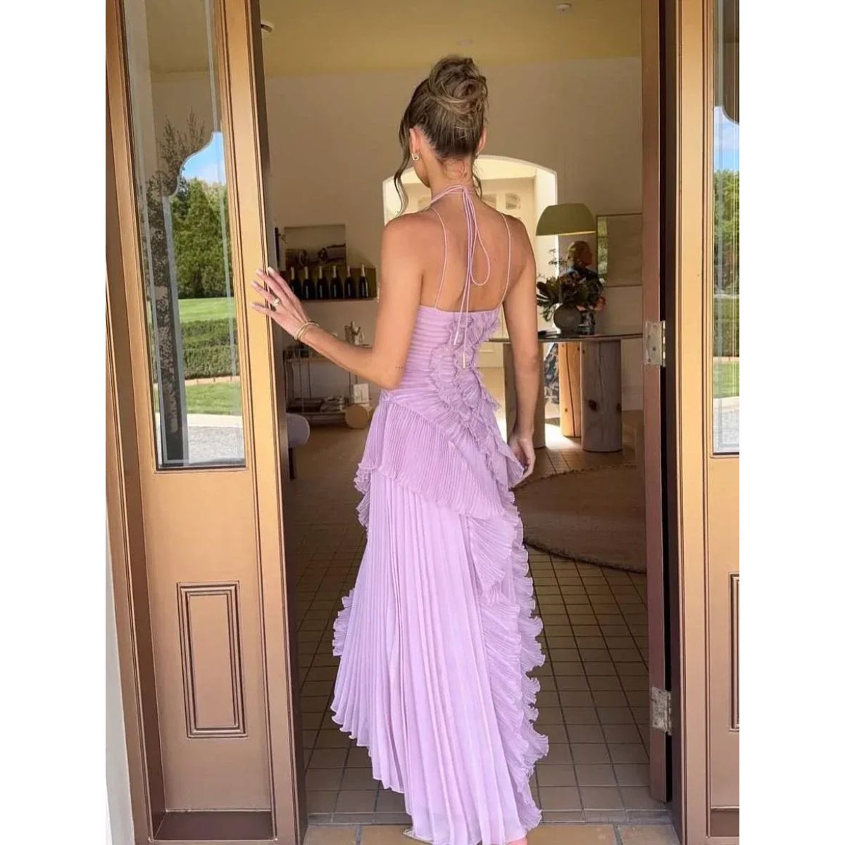 Robe plissée à détail de volants