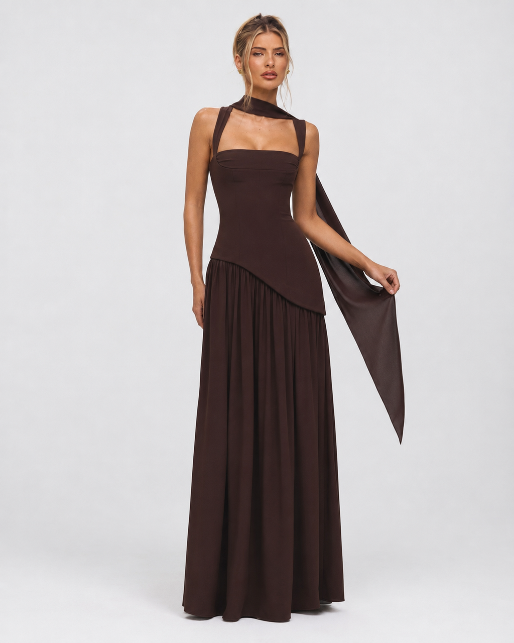 Robe longue fluide dans des tons d’automne