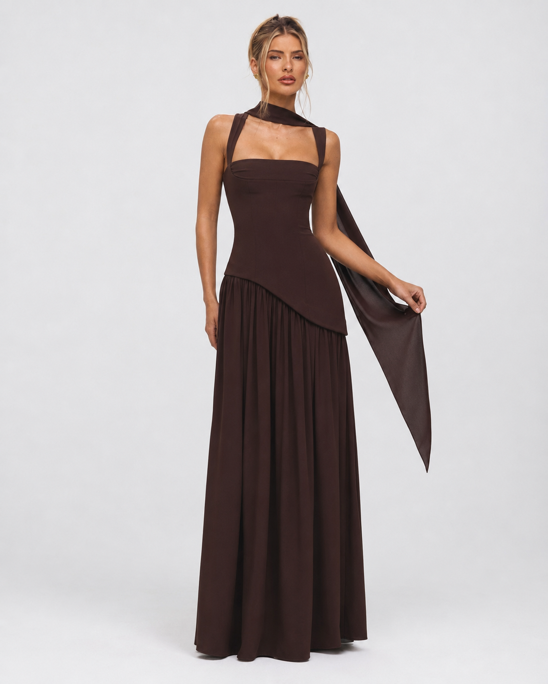 Robe longue fluide dans des tons d’automne