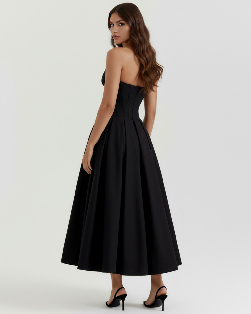 Robe midi bustier à corsage sculpté et jupe volumineuse