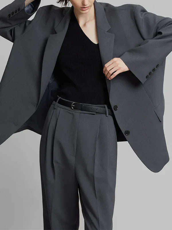Blazer gris à la coupe oversize
