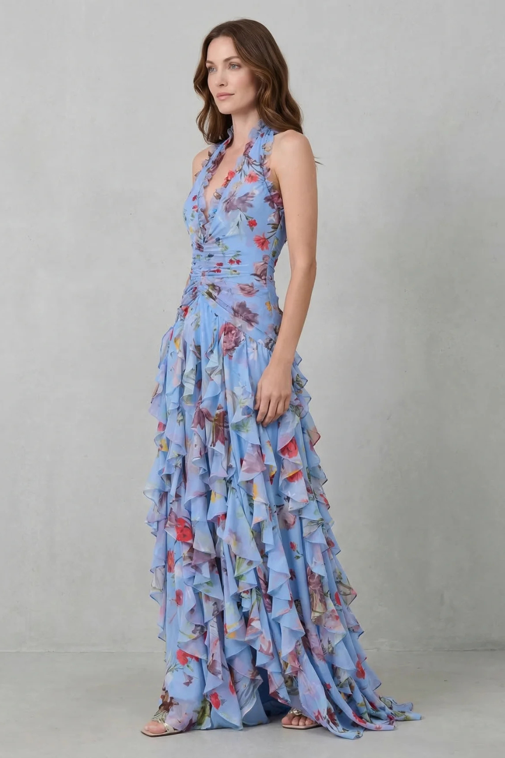 Robe longue à encolure licou et jupe fluide