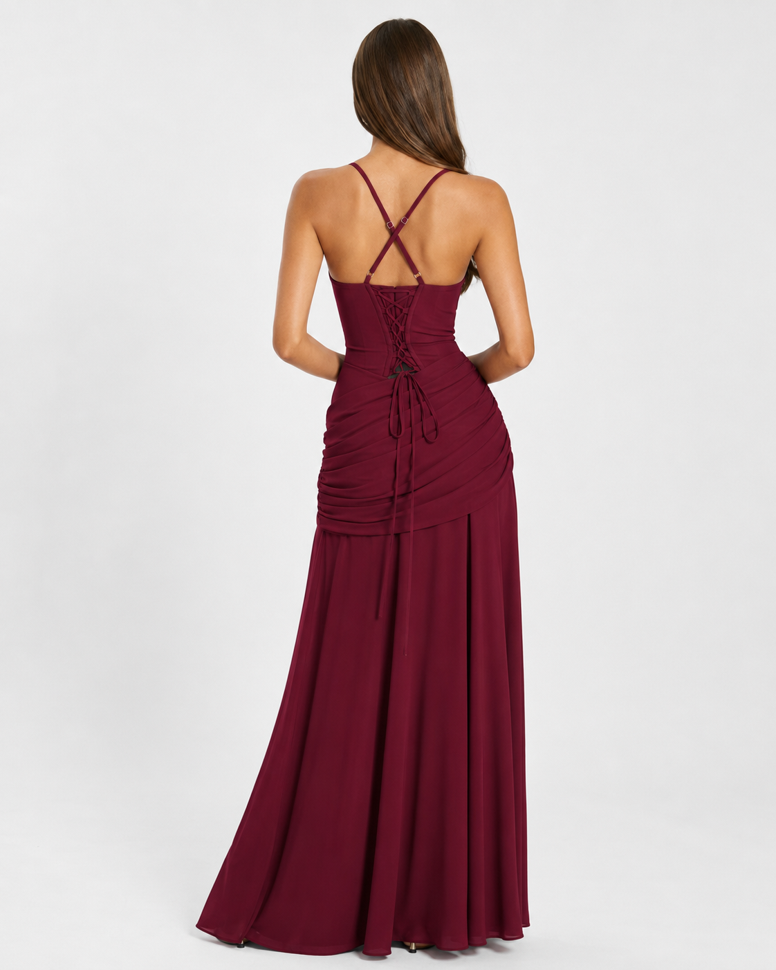 Robe longue sculptée à drapé sur le buste