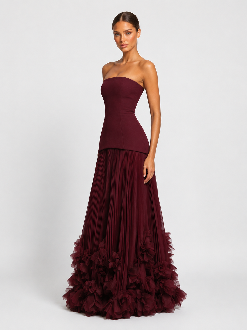 Robe longue à rosette appliquée