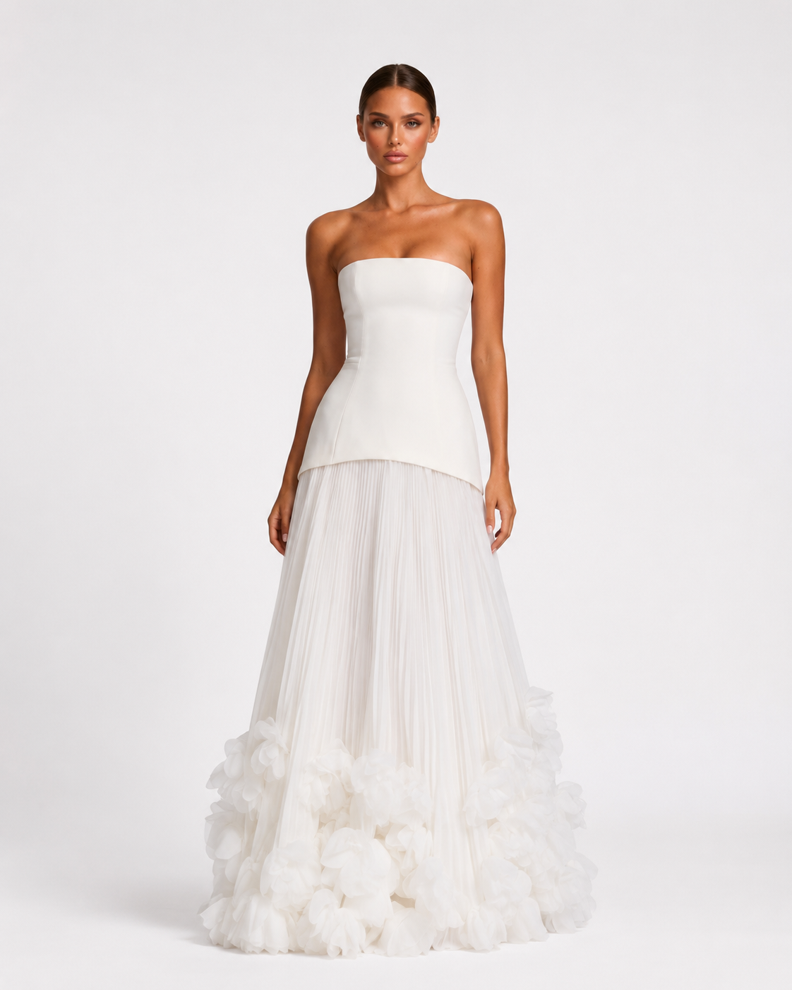 Robe longue à rosette appliquée