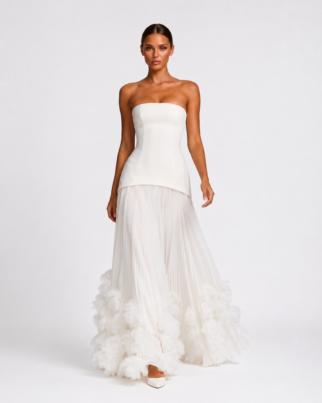 Robe longue à rosette appliquée