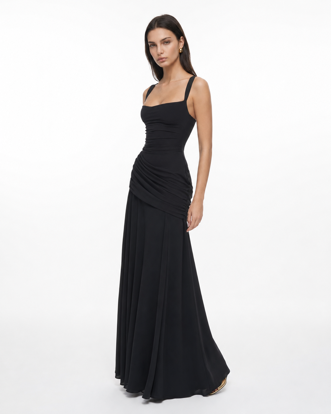 Robe longue sculptée à drapé sur le buste