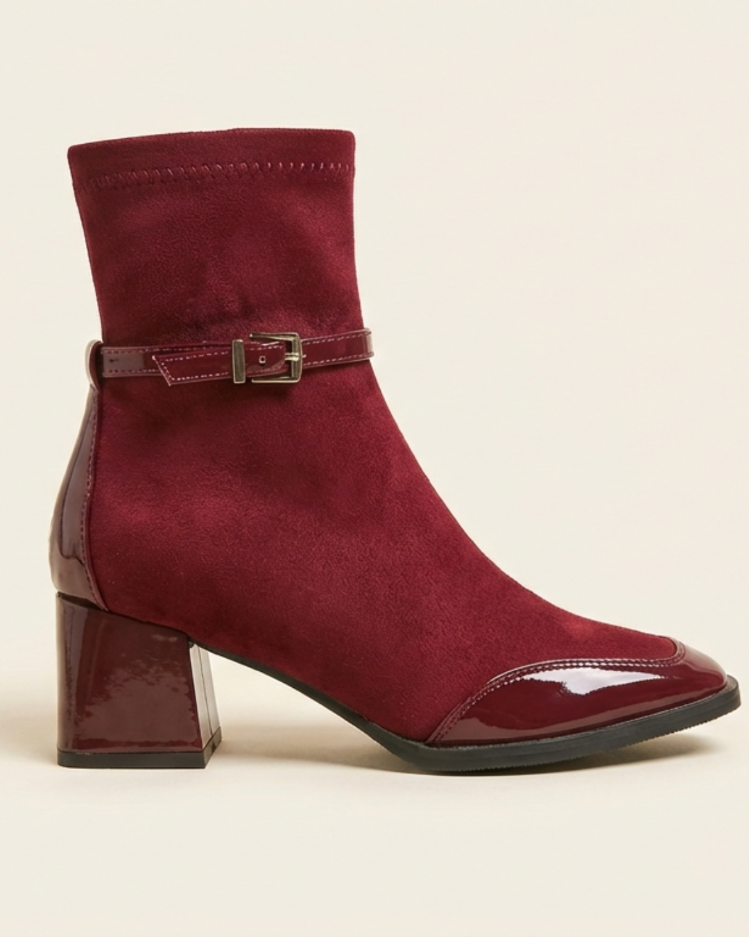 Bottines en suédine à boucle