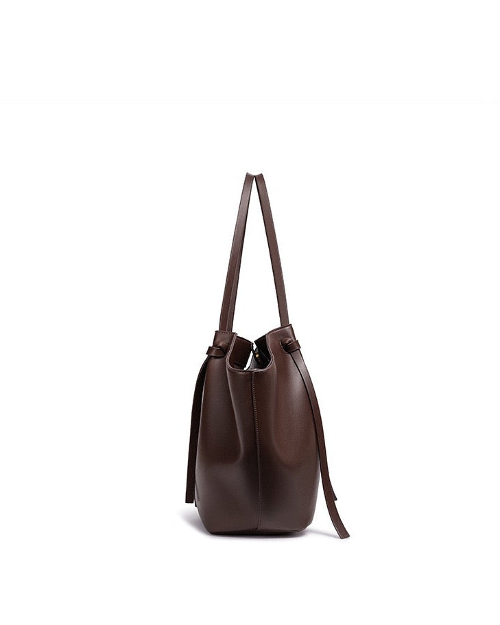 Sac shopper à la ligne courbe