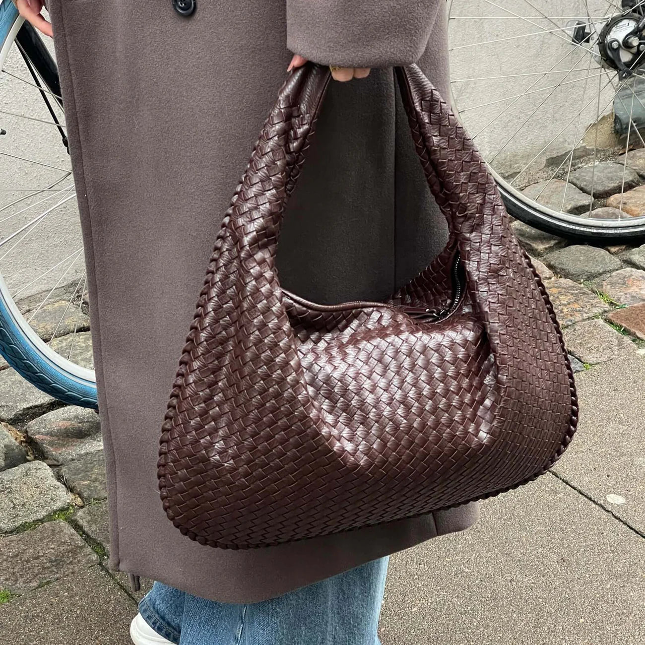 Sac tressé surdimensionné