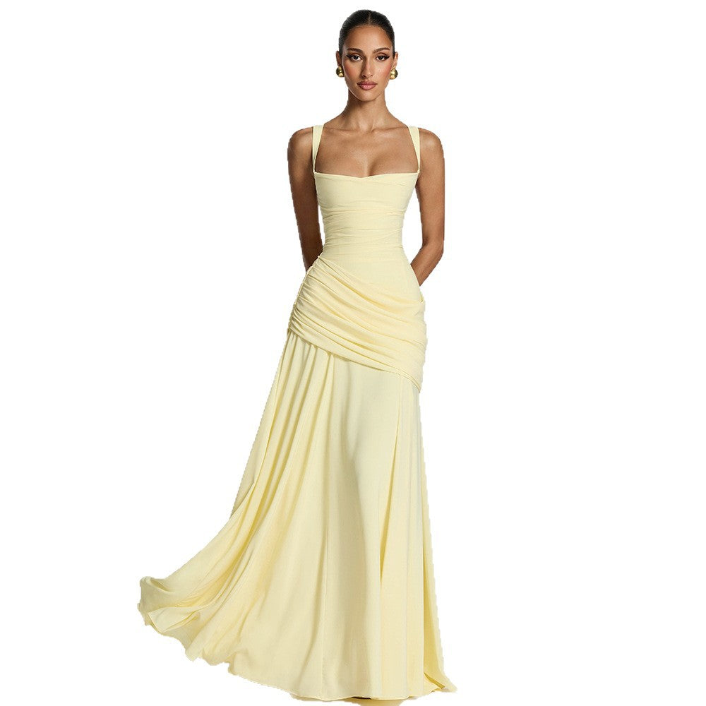 Robe longue évasée à fines bretelles