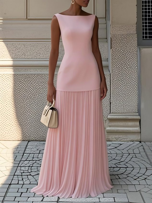 Robe longue à drapés asymétriques