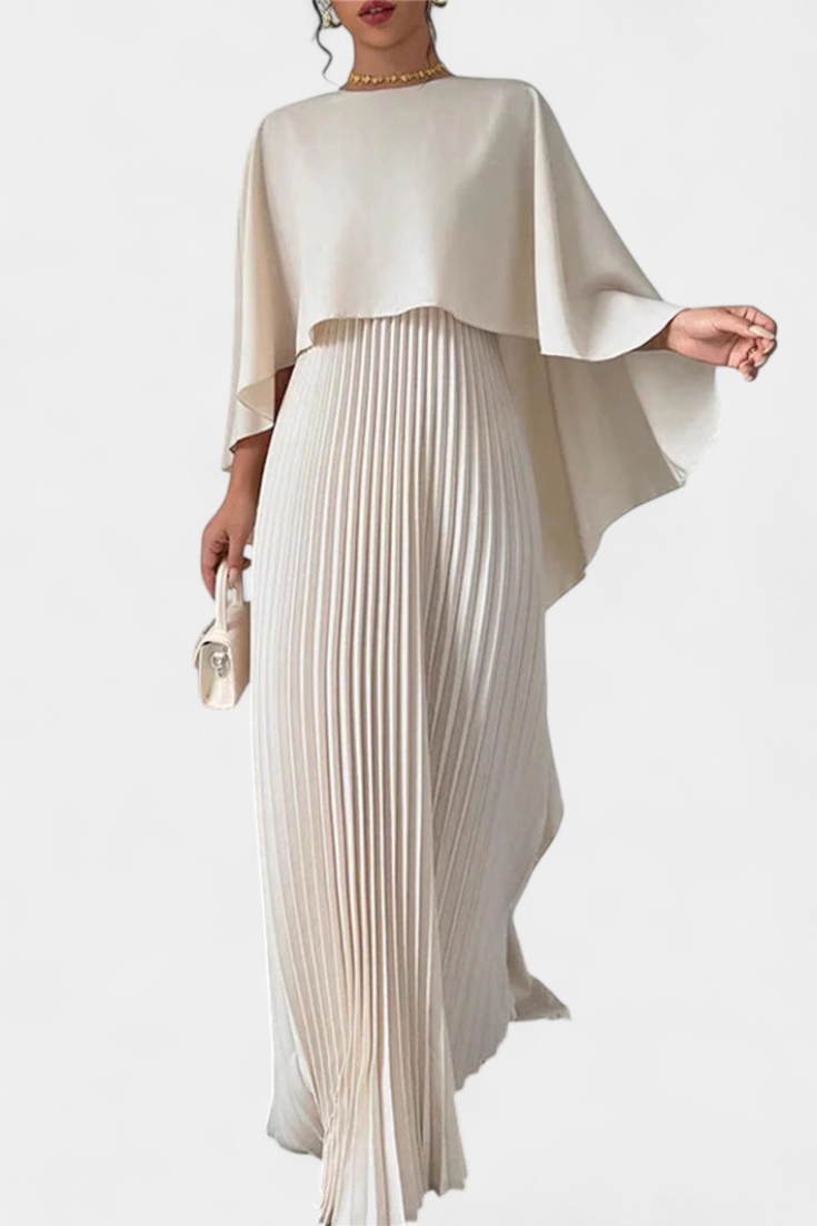 Robe longue à col montant, plis et manches à volant