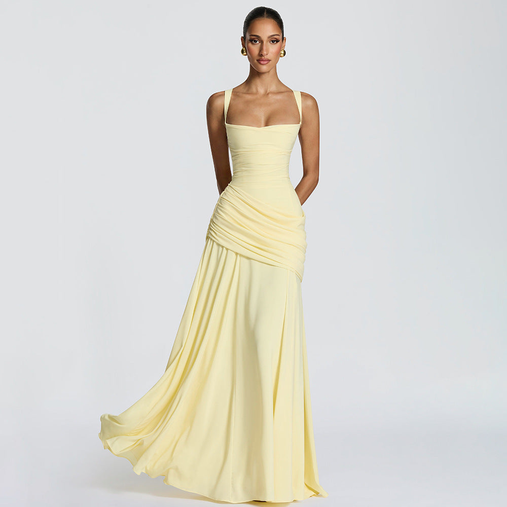 Robe longue évasée à fines bretelles