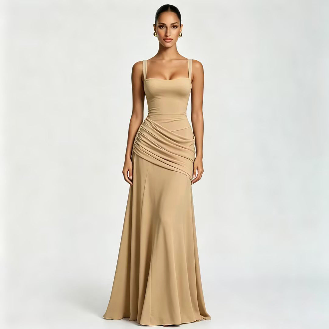 Robe longue évasée à fines bretelles
