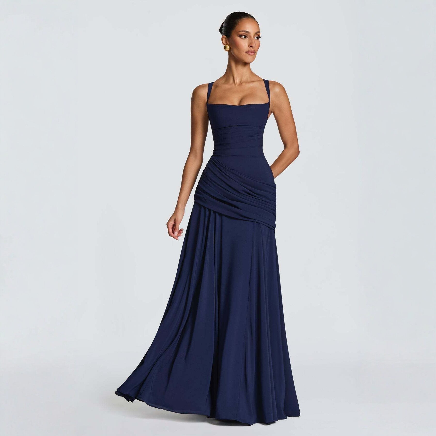 Robe longue évasée à fines bretelles