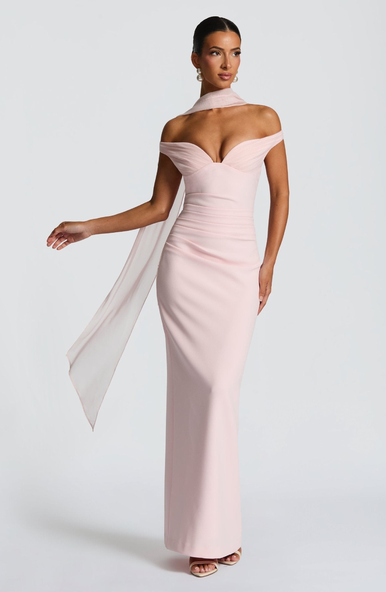 Robe longue bustier à jupe fluide