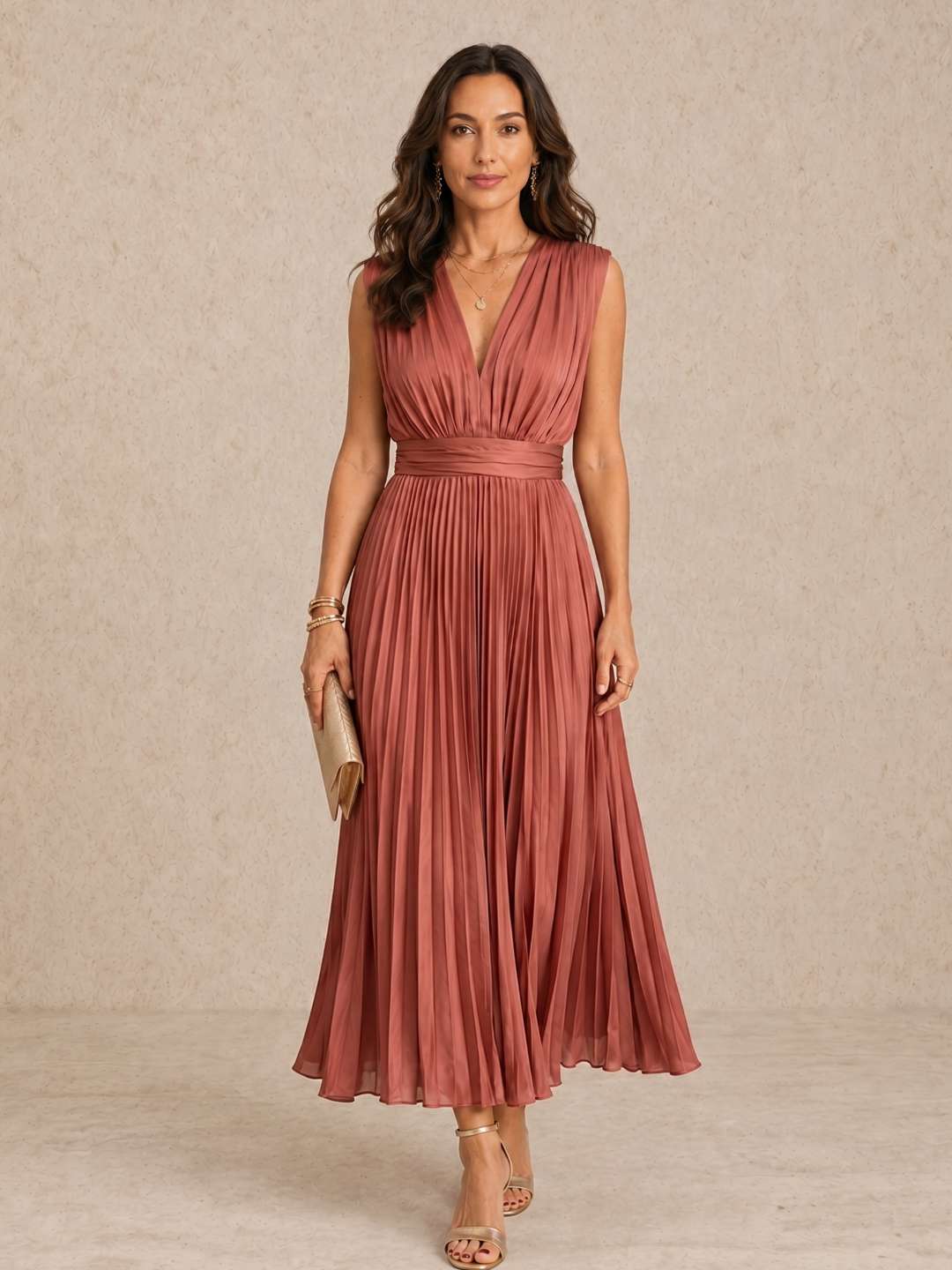 Robe midi plissée à décolleté en V