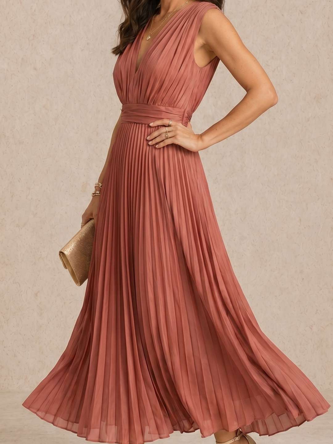 Robe midi plissée à décolleté en V