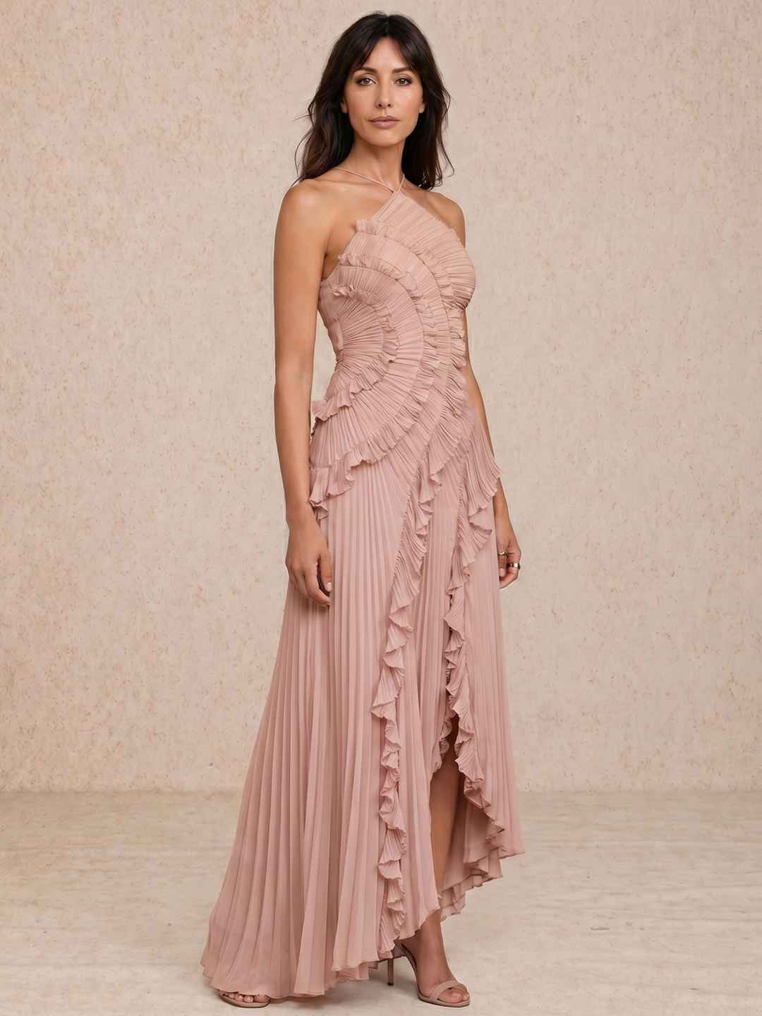 Robe plissée à détail de volants