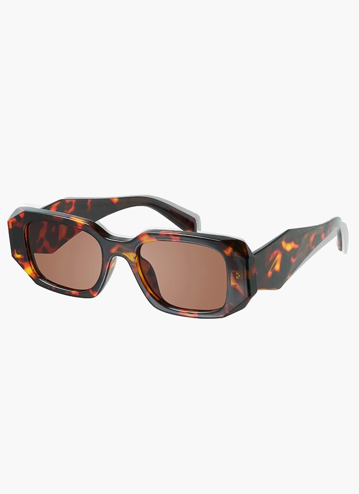 Lunettes de soleil à la monture épaisse