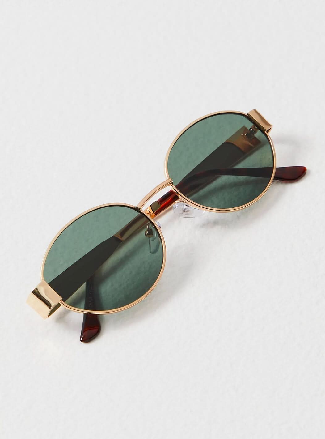 Lunettes de soleil à la monture métallique fine