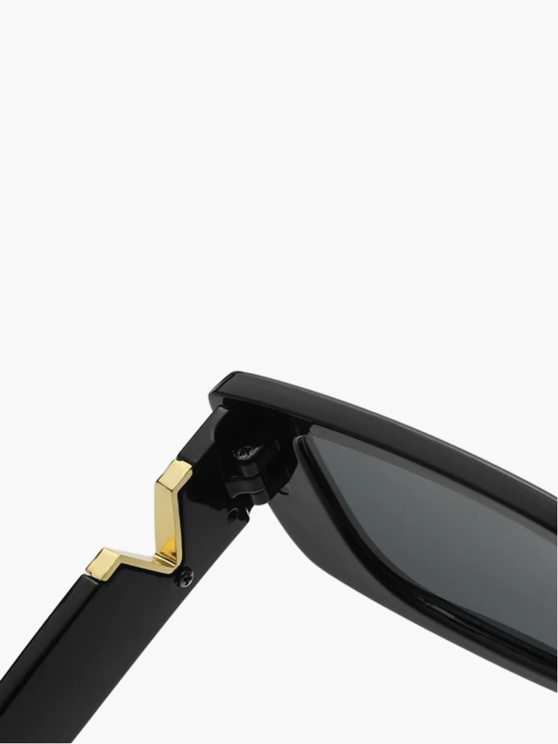 Lunettes de soleil à la ligne épurée