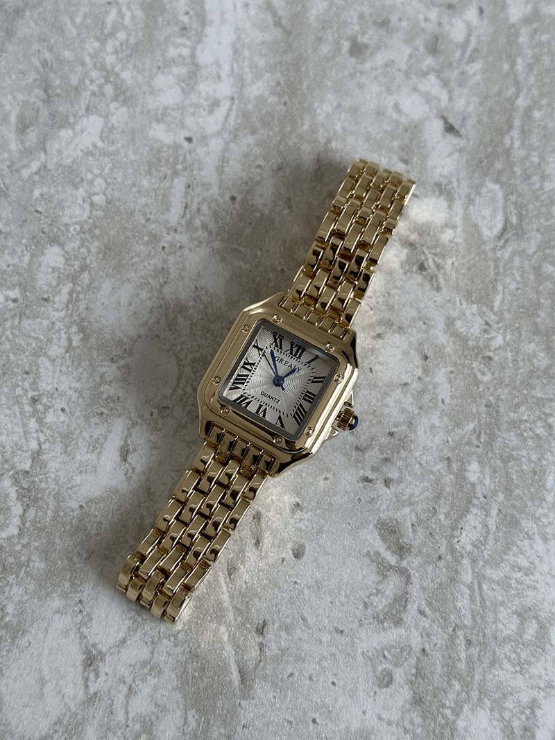 Montre à bracelet métallique