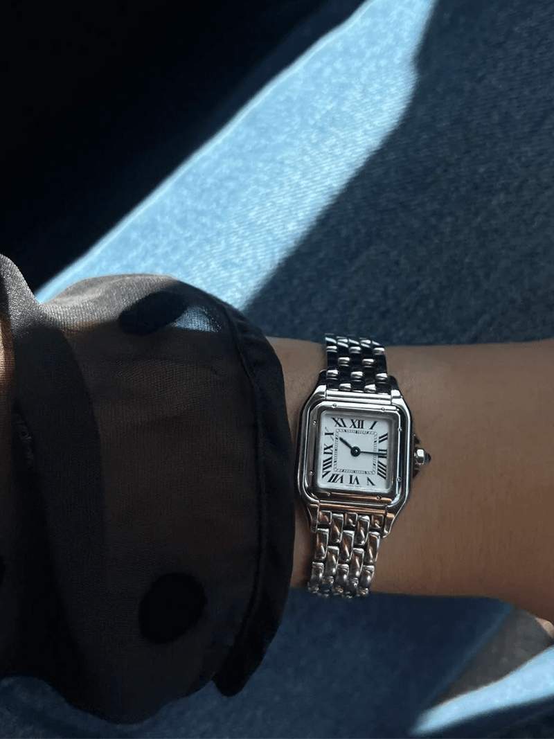 Montre à bracelet métallique