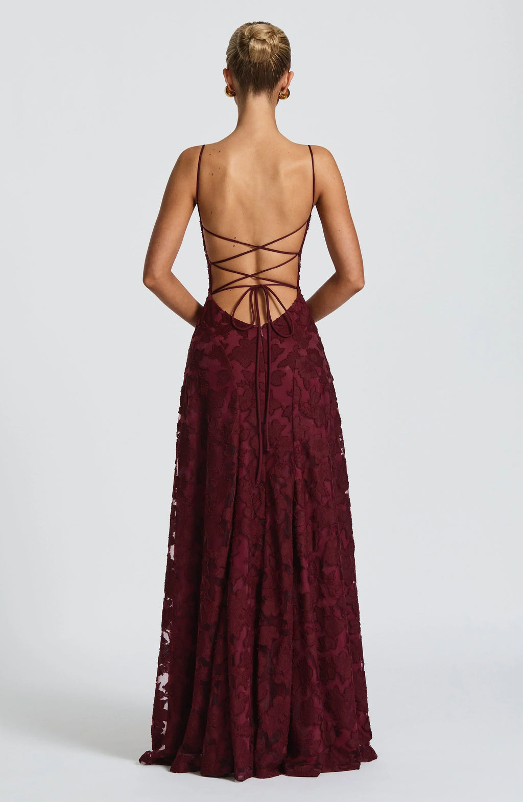 Robe longue à la coupe raffinée