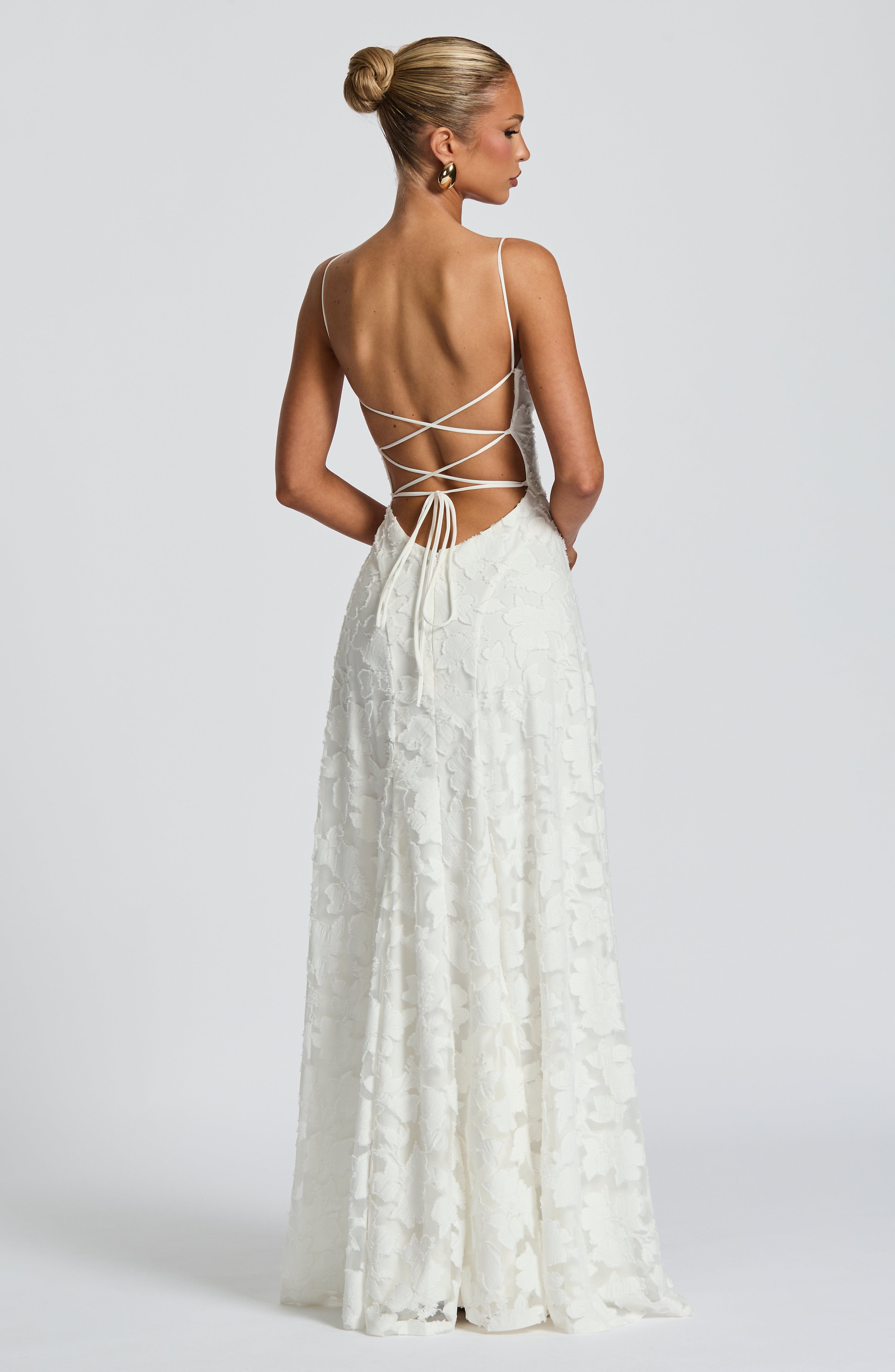 Robe longue à la coupe raffinée