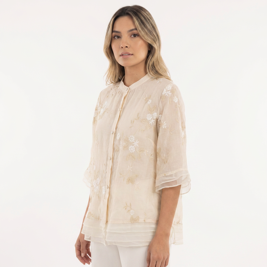 Blouse à broderie florale