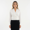 Blouse en satin croisée
