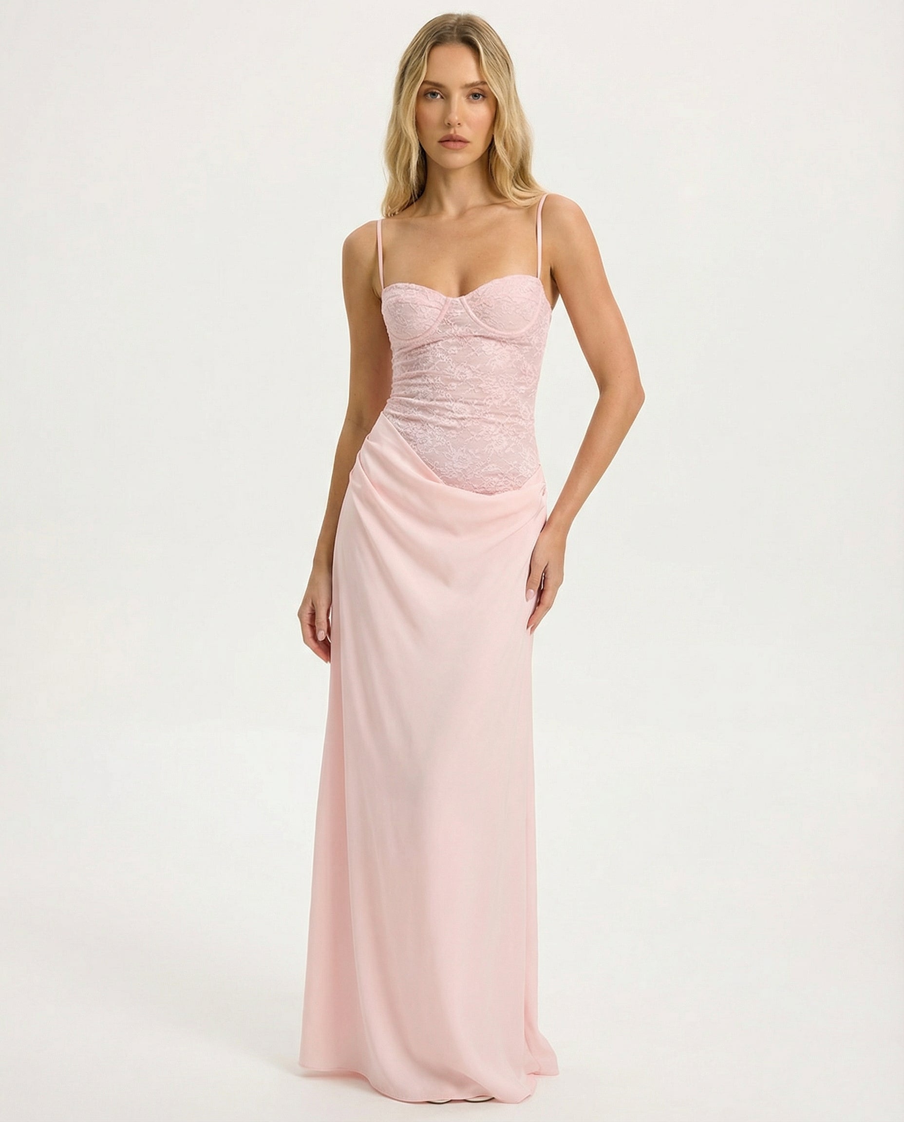 Robe longue à la ligne romantique