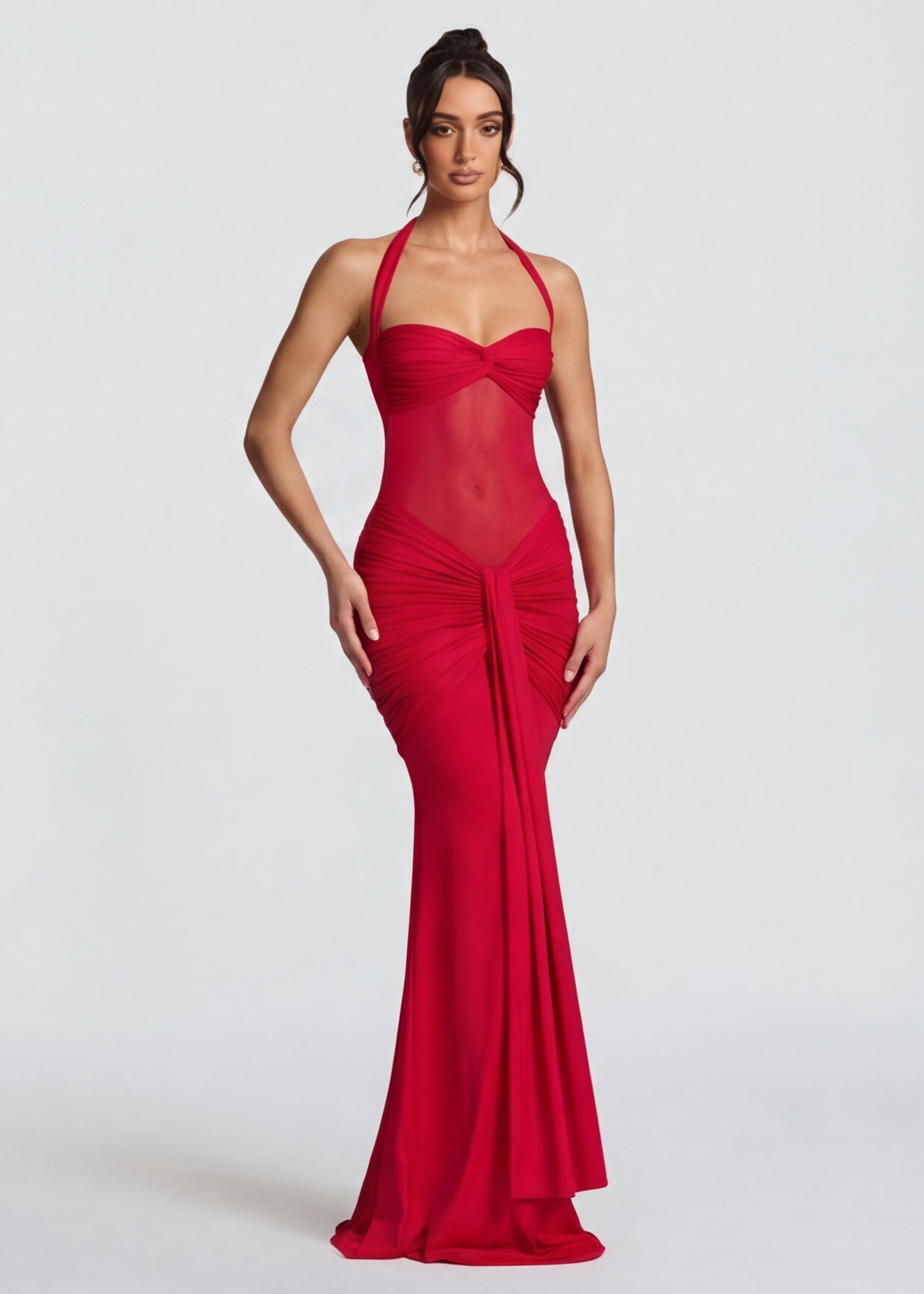 Robe longue au tombé sculptural