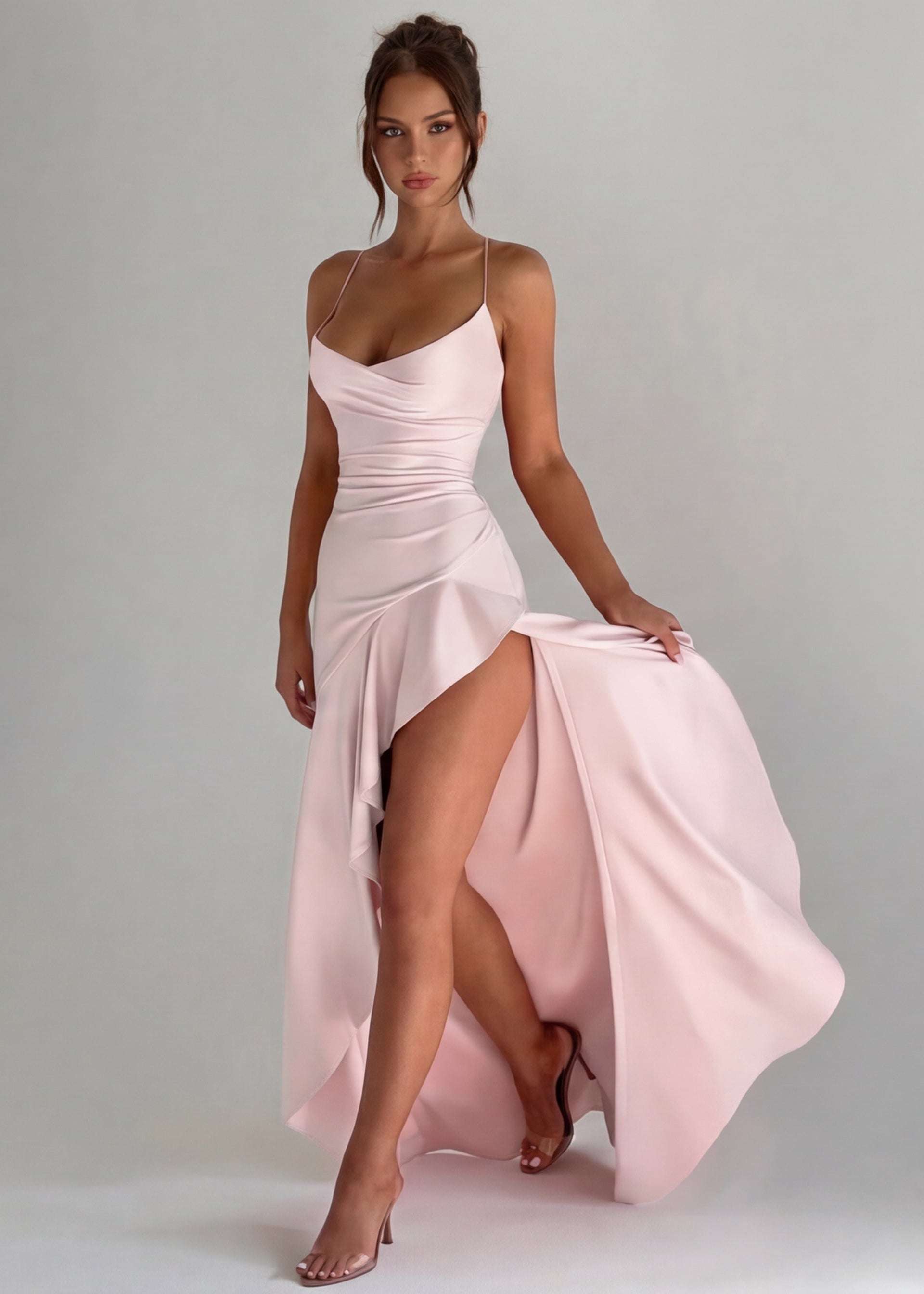 Robe longue au drapé enveloppant