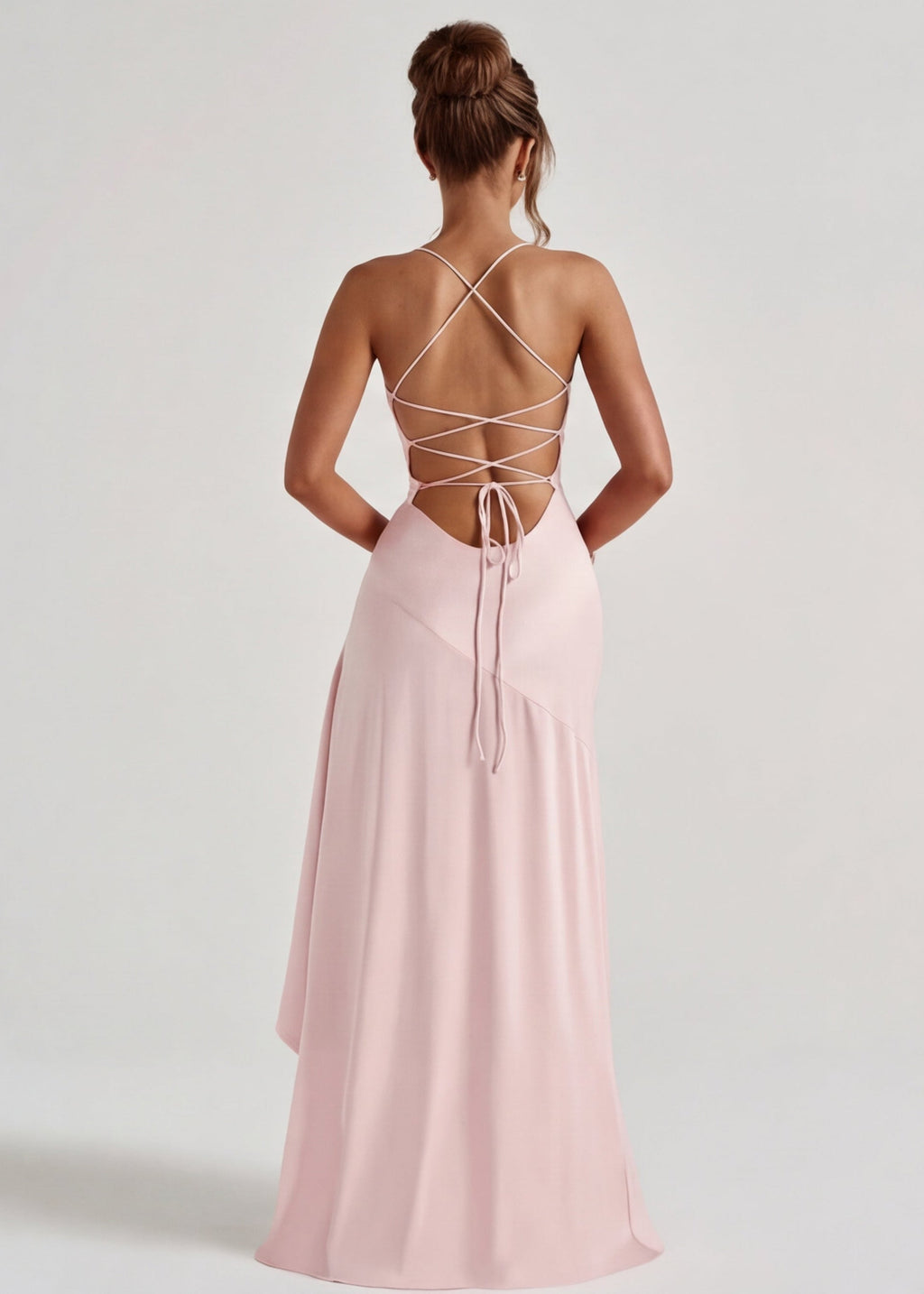 Robe longue au drapé enveloppant