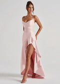 Robe longue au drapé enveloppant
