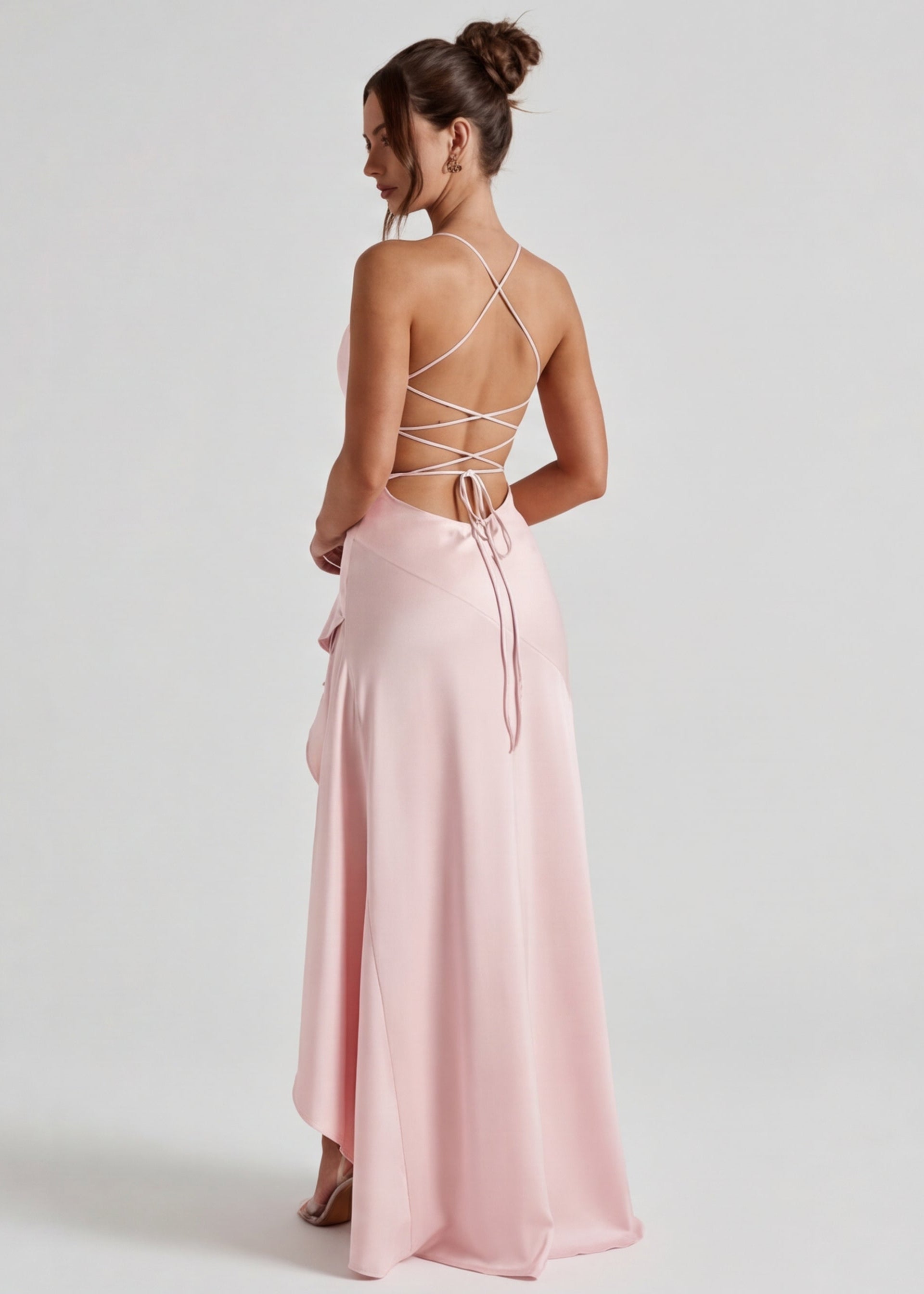 Robe longue au drapé enveloppant
