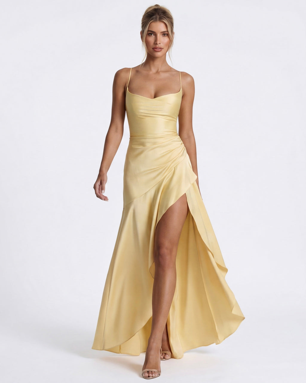 Robe longue au drapé enveloppant