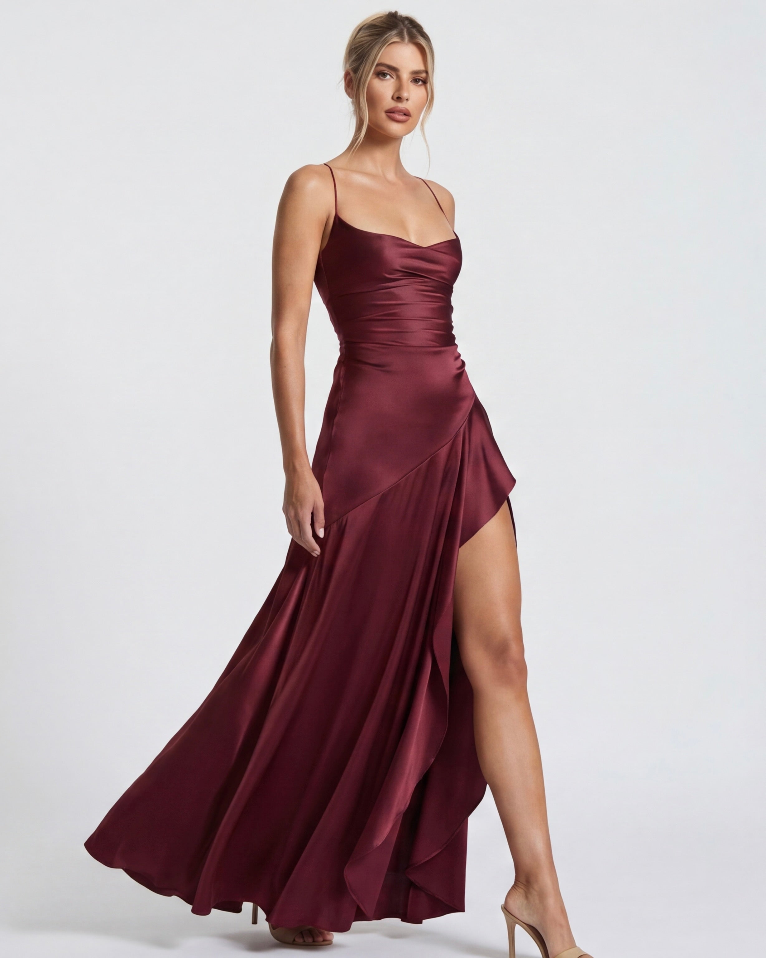 Robe longue au drapé enveloppant