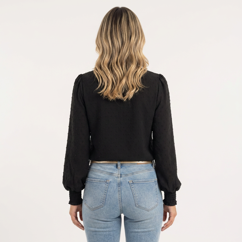 Blouse en dentelle à poignets froncés