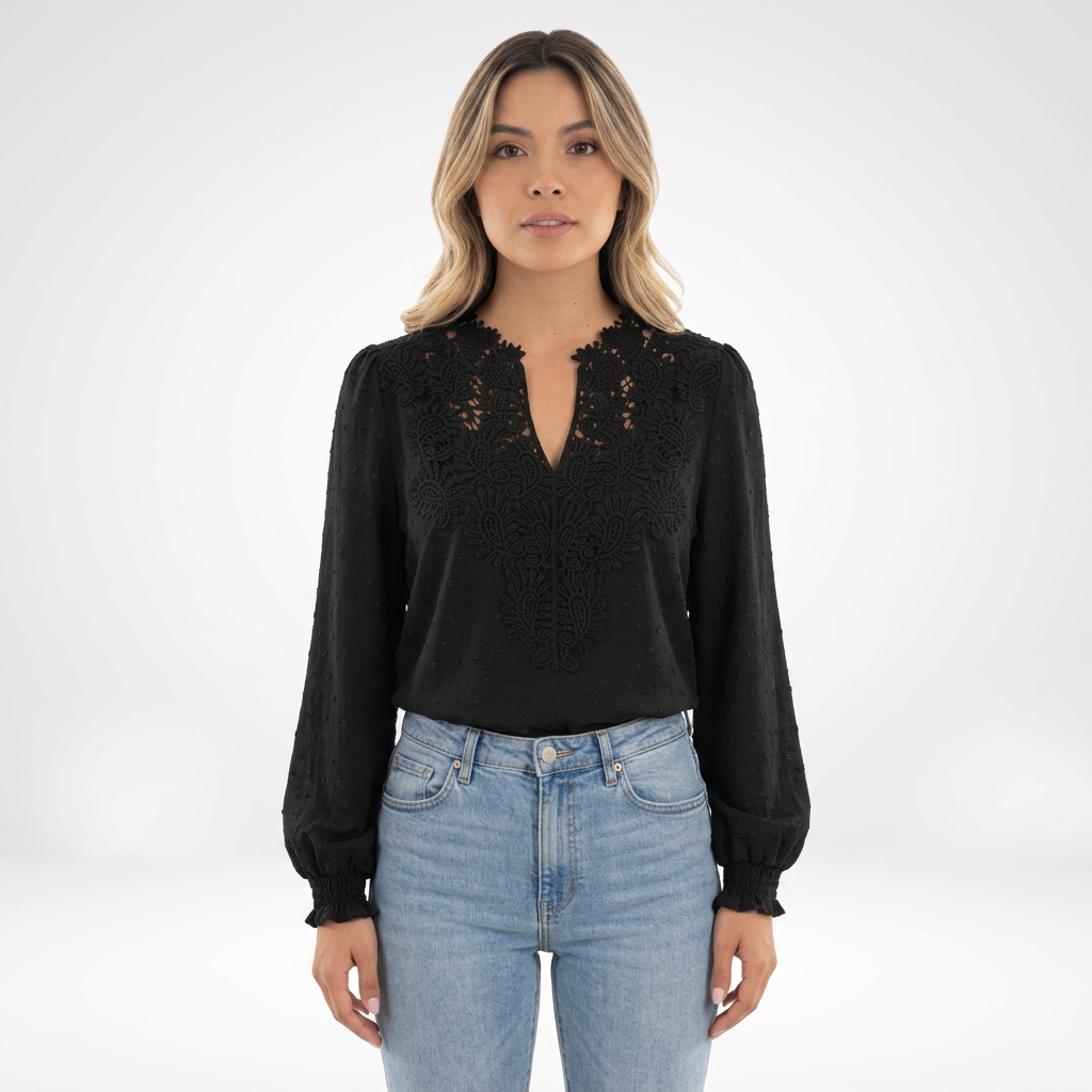 Blouse en dentelle à poignets froncés
