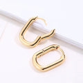 Boucles d’oreilles à la ligne fine