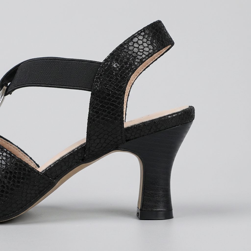 Sandales à brides et bout ouvert